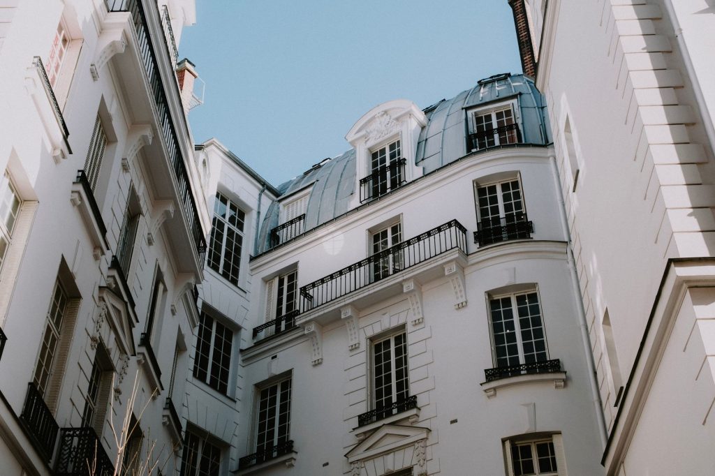 Estimer la valeur d&rsquo;un bien immobilier : erreurs à éviter et astuces