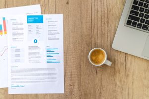 Comment rédiger un CV qui attire l&rsquo;attention des recruteurs en 2026
