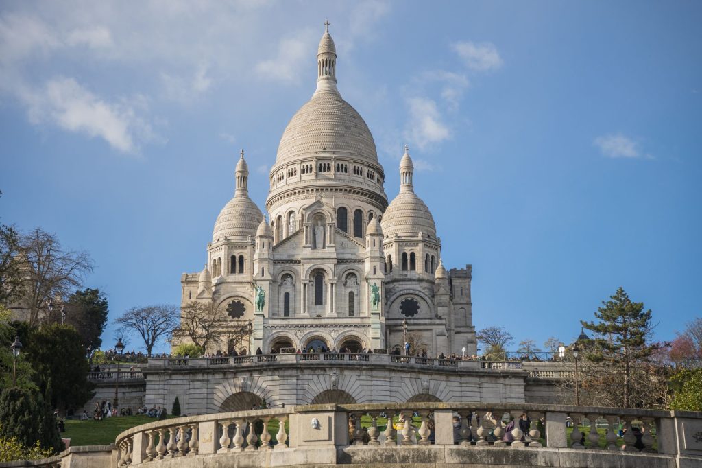 Visite de Léon XIV : 27 millions d’euros pour un voyage, mais à quel prix pour les finances publiques ?
