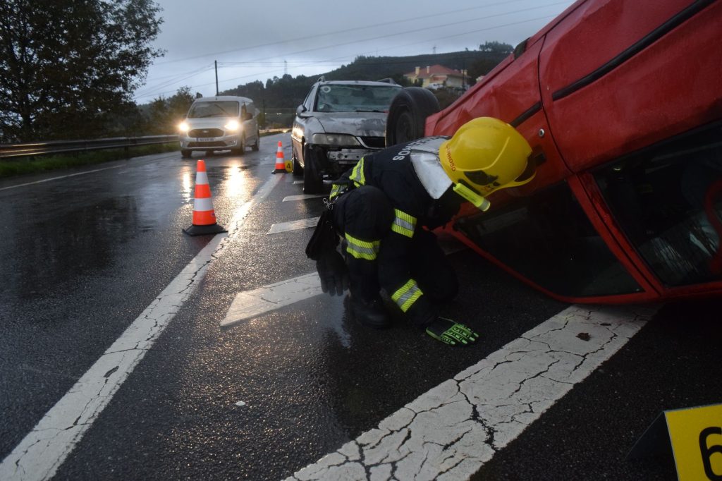 Accident sur l&rsquo;A6 : un homme de 59 ans échappe à la mort, mais à quel prix pour la sécurité routière ?