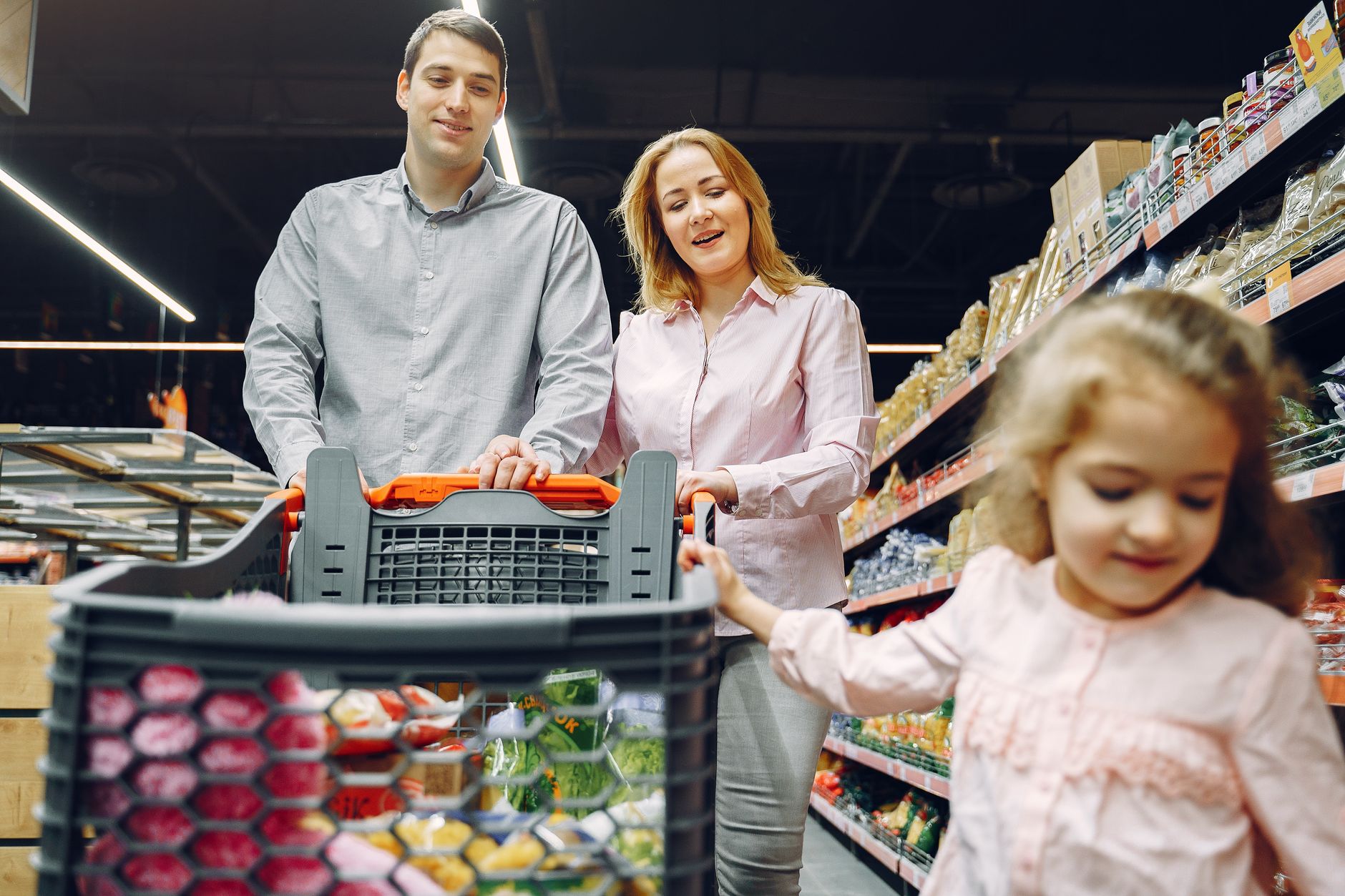Courses en ligne vs supermarché : lequel économise plus
