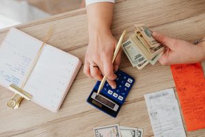 Budget mensuel : préparer son épargne avant d&rsquo;investir
